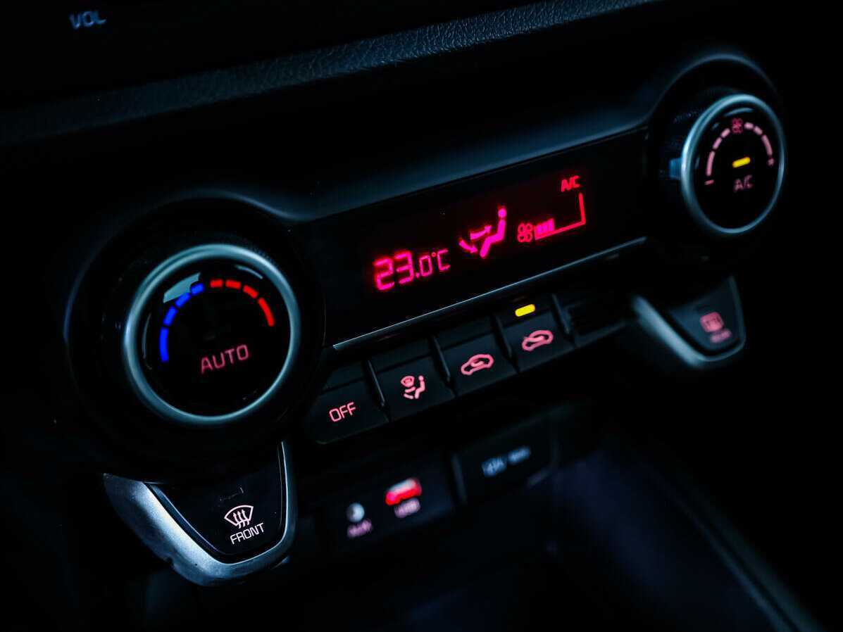 Купить Kia Rio с пробегом. Фото: #11