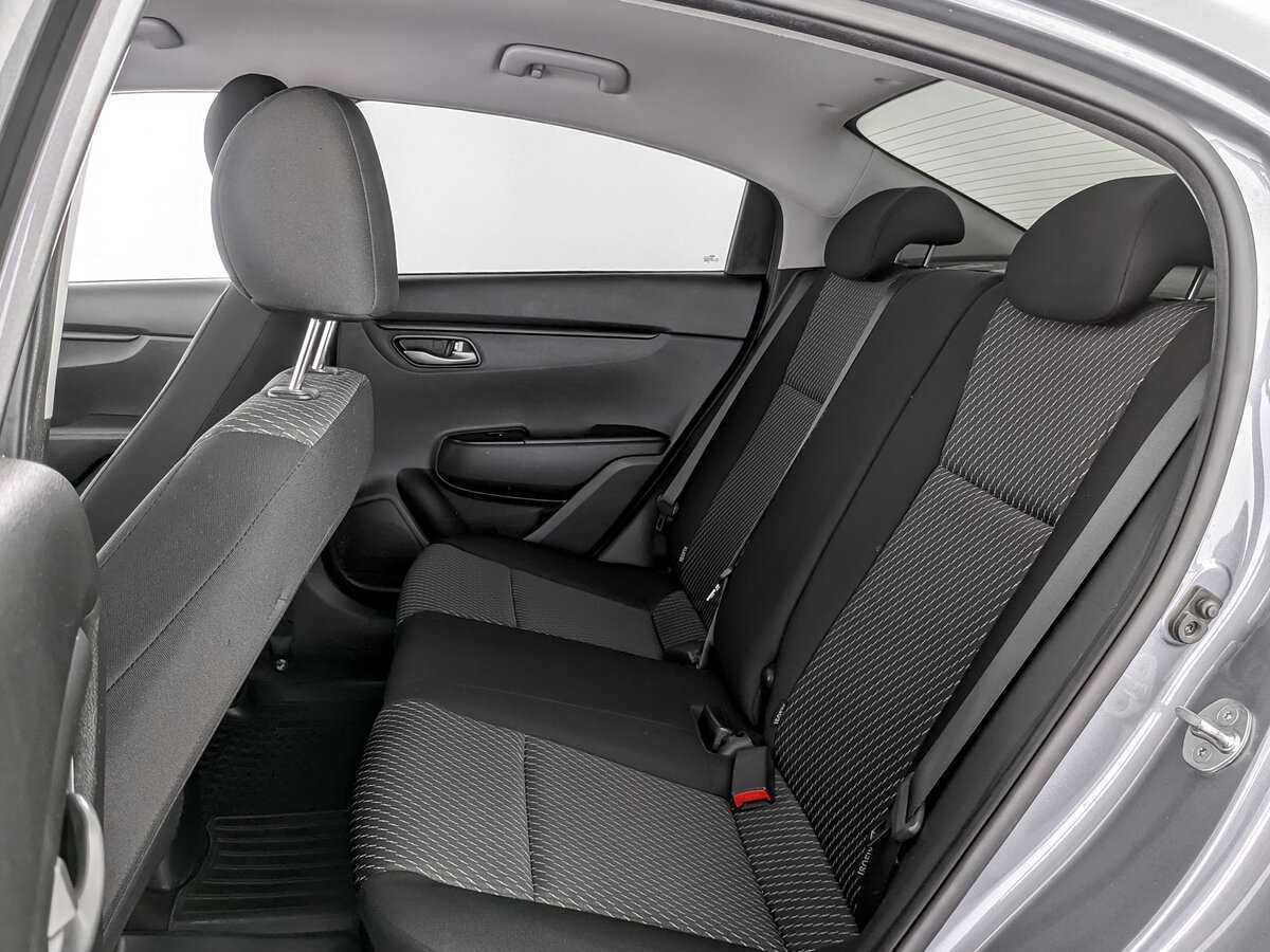Купить Kia Rio с пробегом. Фото: #9
