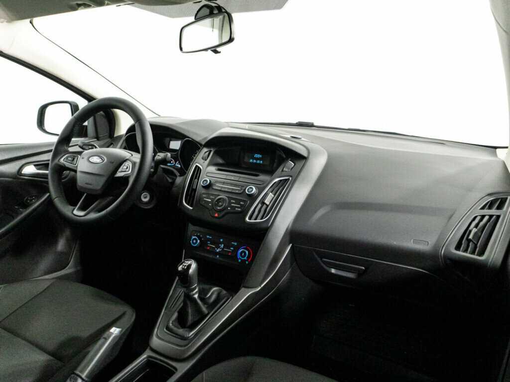 Купить Ford Focus с пробегом. Фото: #8