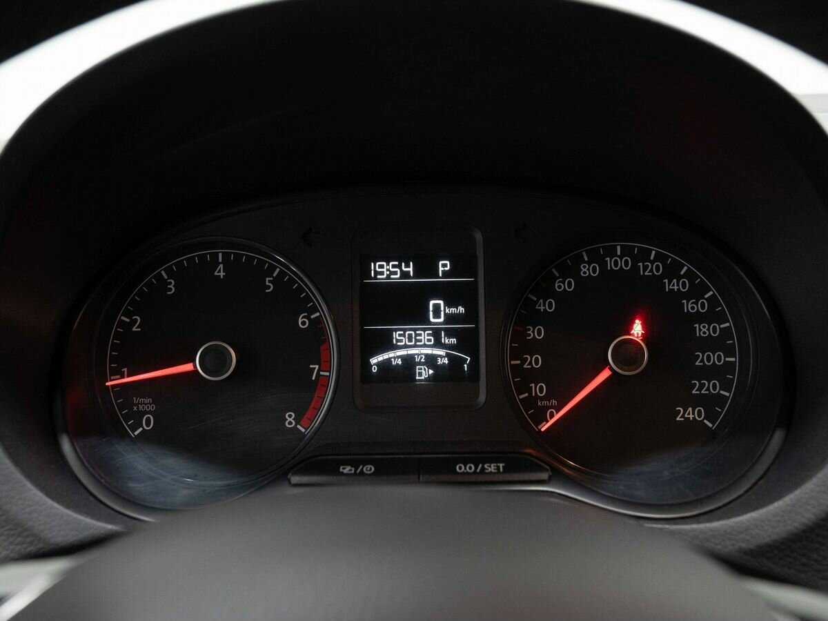 Купить Volkswagen Polo с пробегом. Фото: #15
