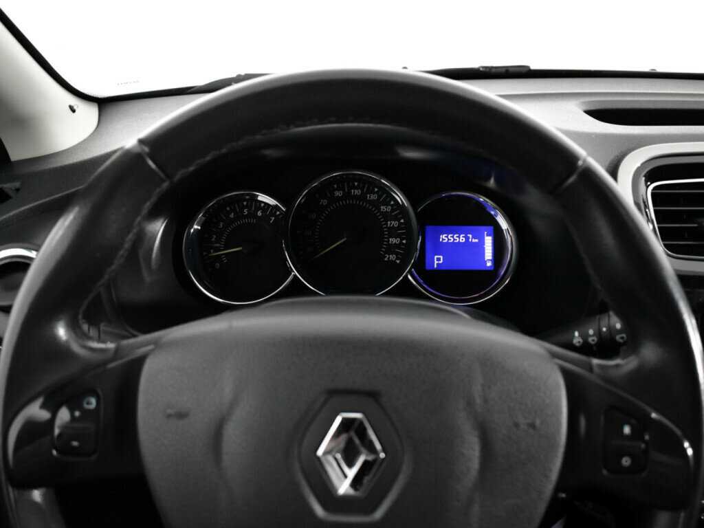 Купить Renault Sandero с пробегом. Фото: #10