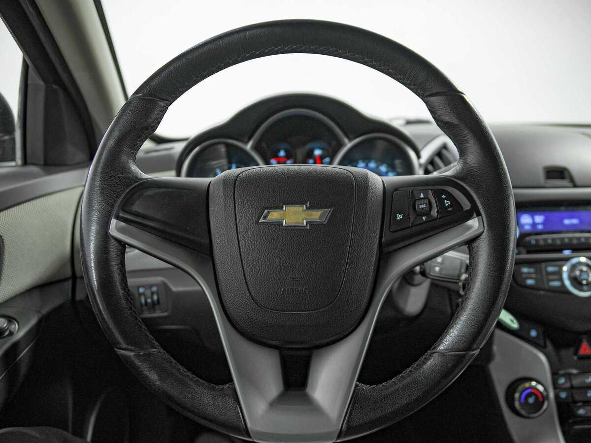 Купить Chevrolet Cruze с пробегом. Фото: #7