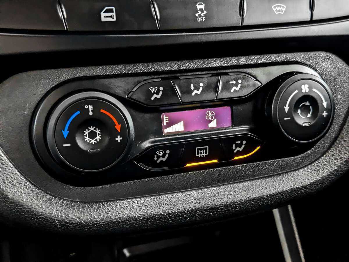 Купить Lada (ВАЗ) Vesta с пробегом. Фото: #18