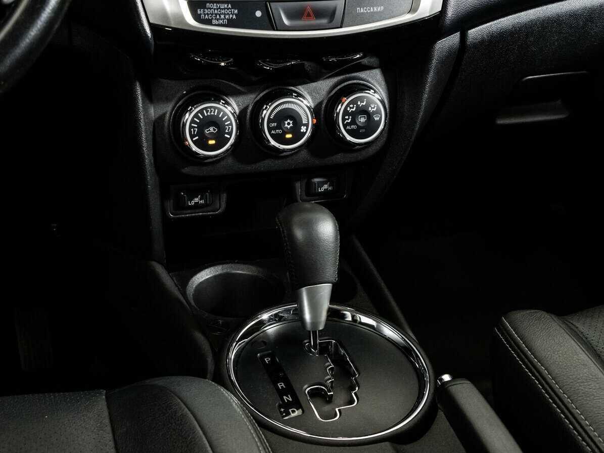 Купить Mitsubishi ASX с пробегом. Фото: #13