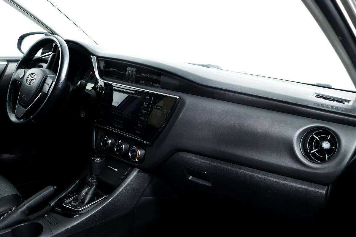 Купить Toyota Corolla с пробегом. Фото: #8