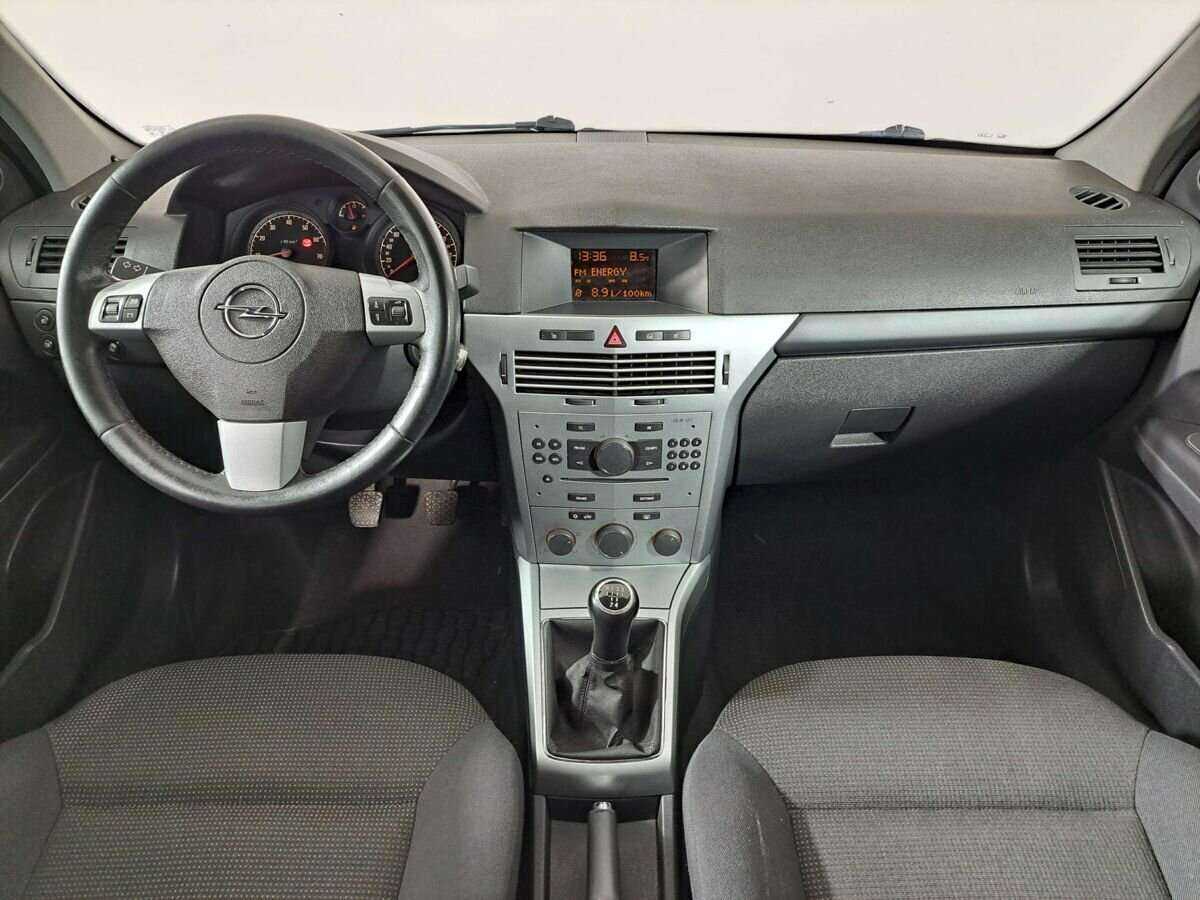 Купить Opel Astra с пробегом. Фото: #11