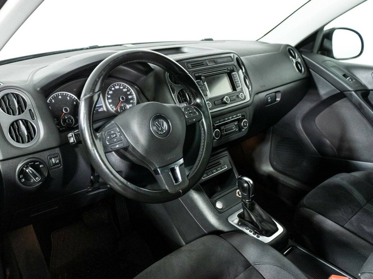 Купить Volkswagen Tiguan с пробегом. Фото: #10