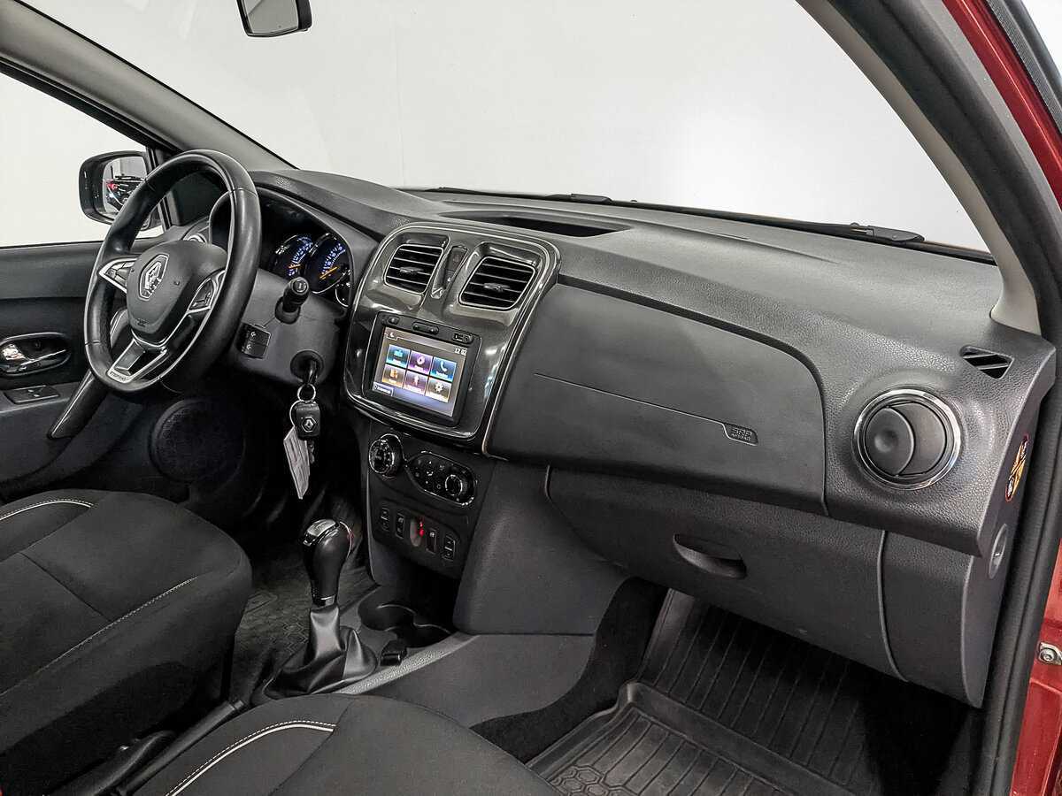Купить Renault Sandero с пробегом. Фото: #10