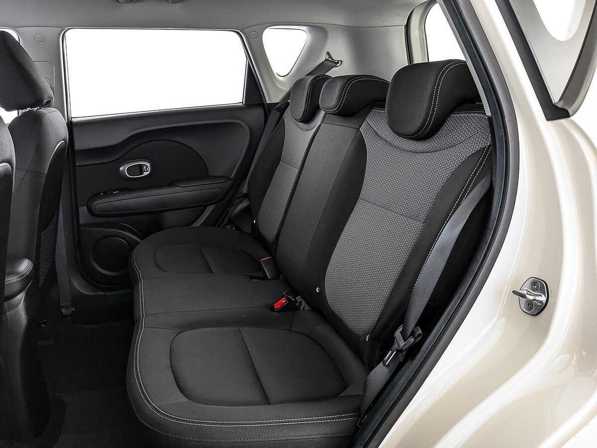 Купить Kia Soul с пробегом. Фото: #17