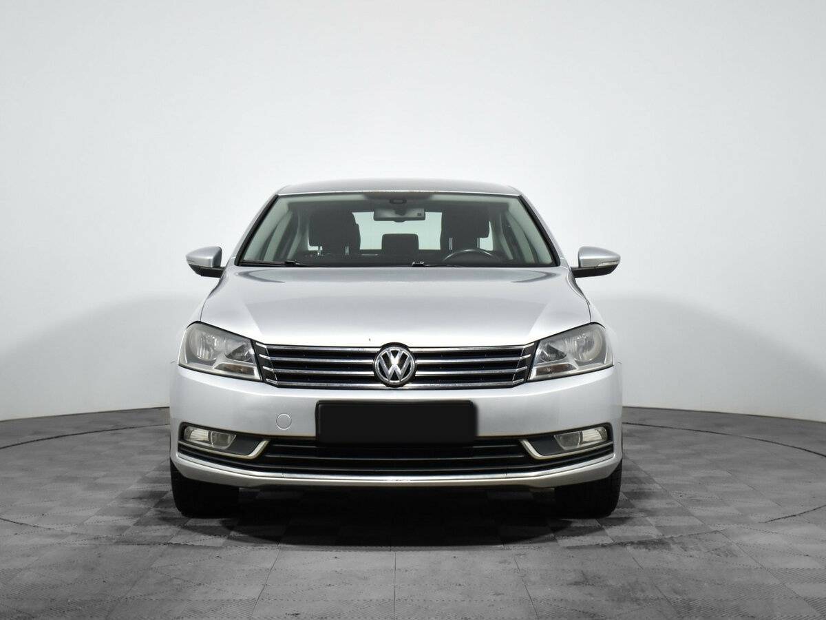 Купить Volkswagen Passat с пробегом. Фото: #1