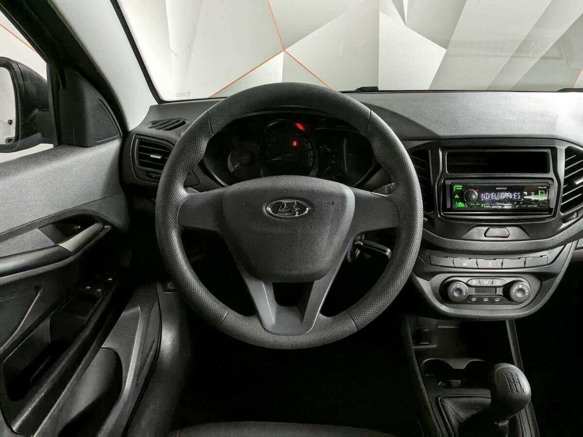 Купить Lada (ВАЗ) Vesta с пробегом. Фото: #14