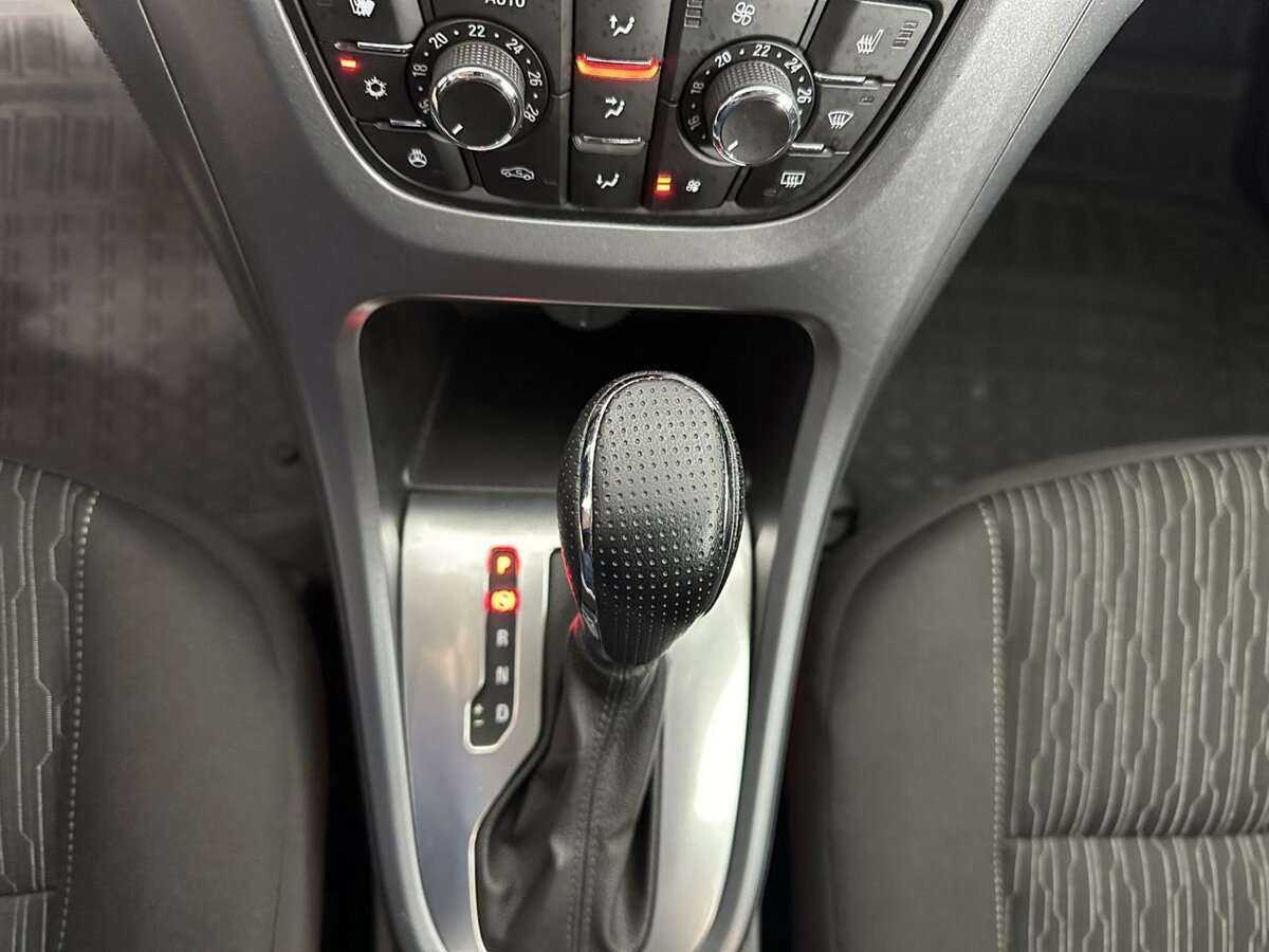 Купить Opel Astra с пробегом. Фото: #9