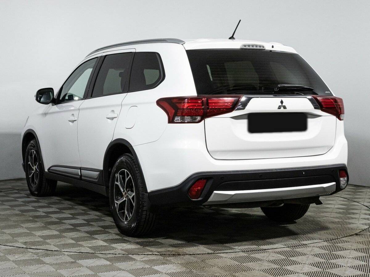 Купить Mitsubishi Outlander с пробегом. Фото: #6