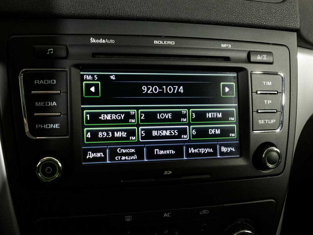 Купить Skoda Yeti с пробегом. Фото: #10