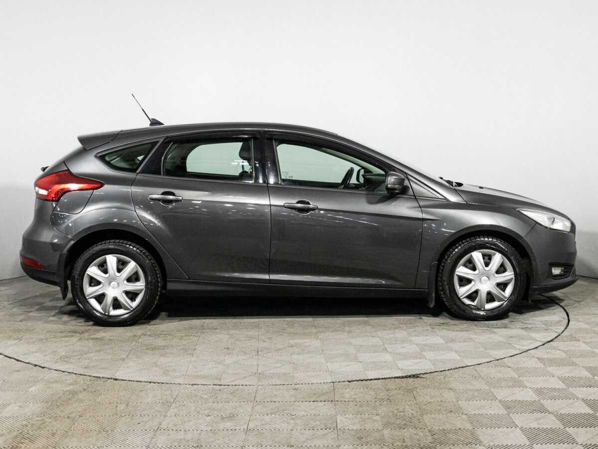 Купить Ford Focus с пробегом. Фото: #3