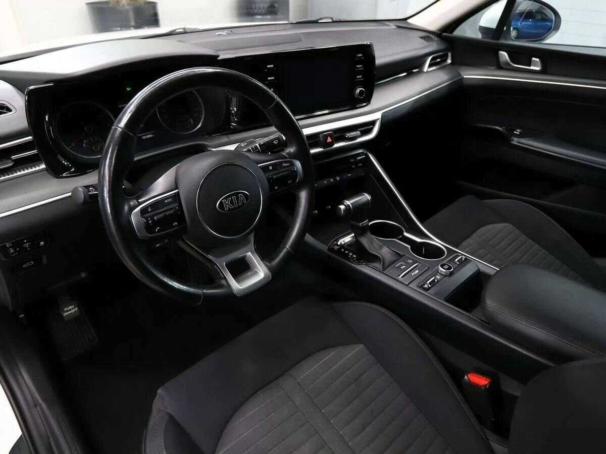 Купить Kia K5 с пробегом. Фото: #7