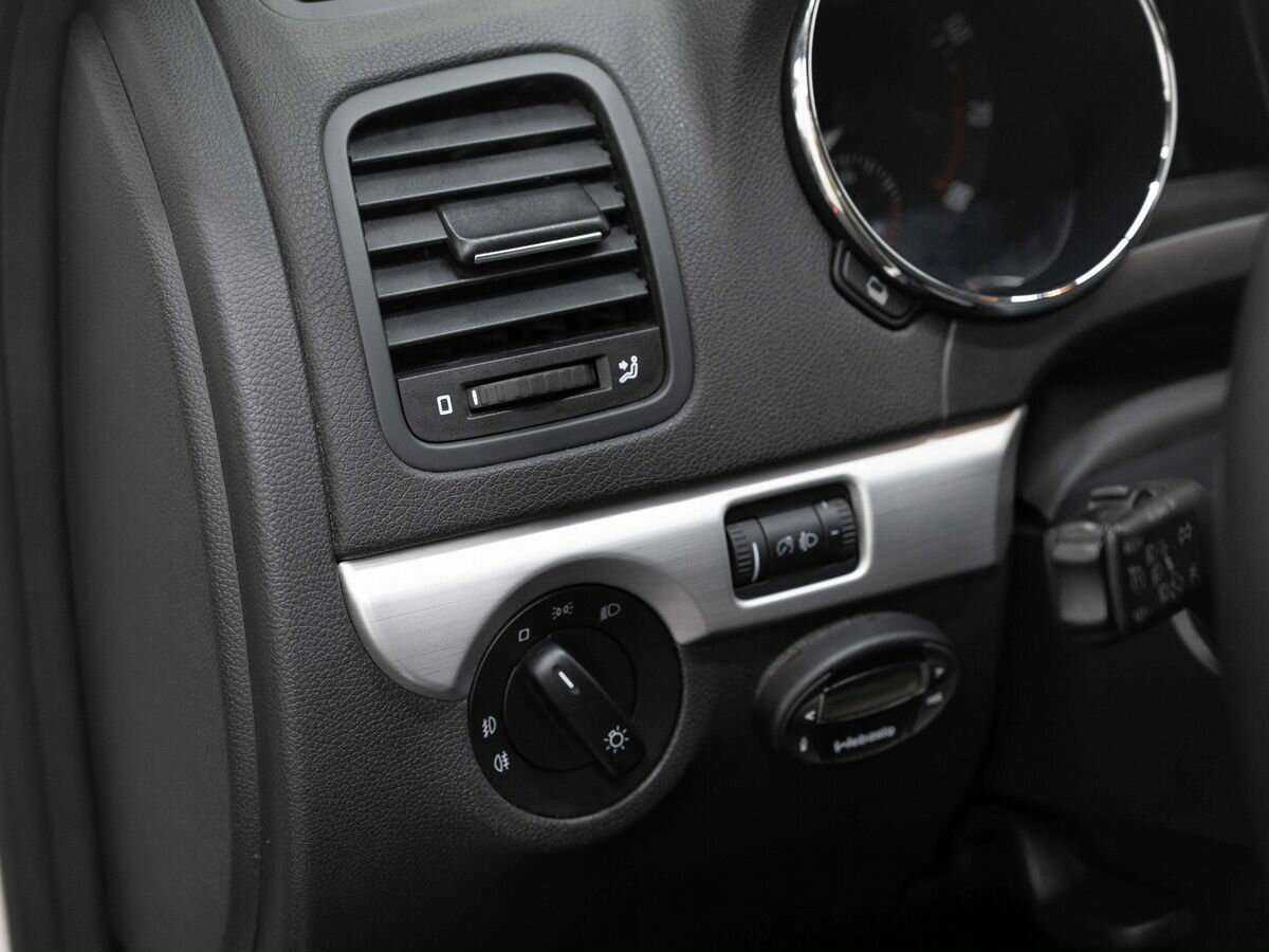 Купить Skoda Yeti с пробегом. Фото: #15