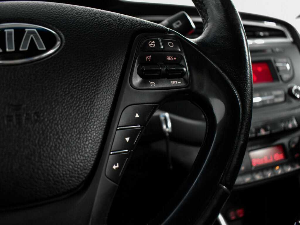 Купить Kia Ceed с пробегом. Фото: #13