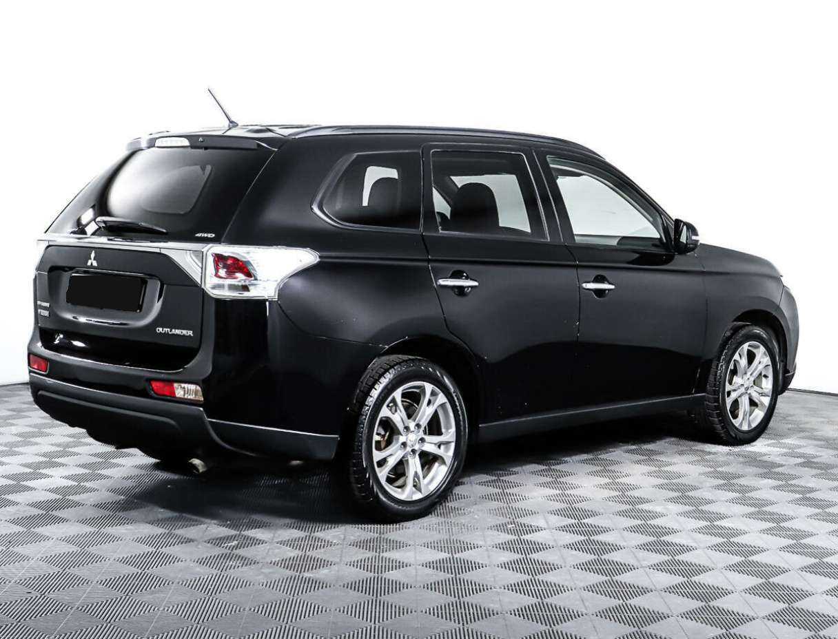 Купить Mitsubishi Outlander с пробегом. Фото: #4