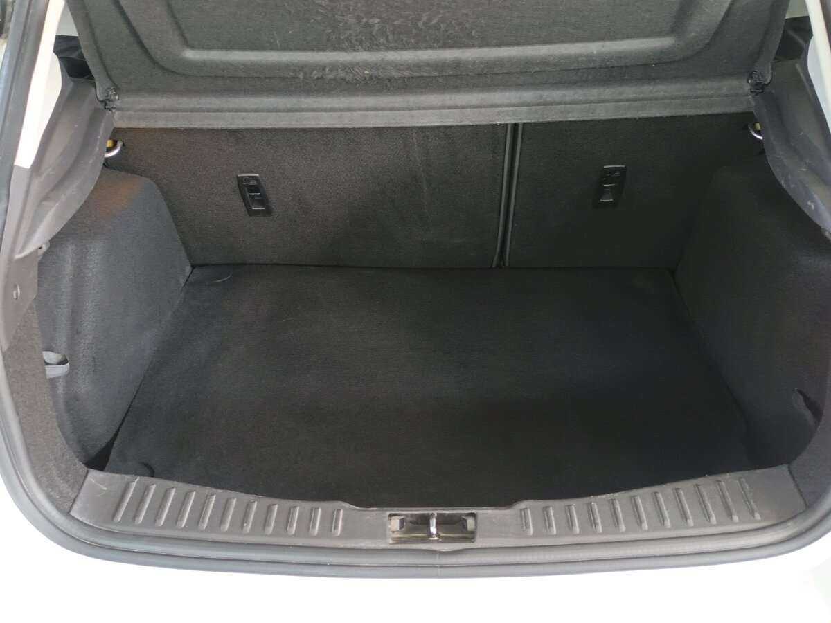 Купить Ford Focus с пробегом. Фото: #20