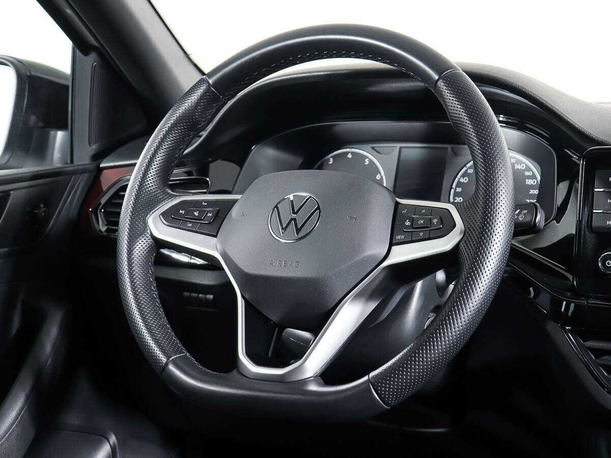 Купить Volkswagen Polo с пробегом. Фото: #14