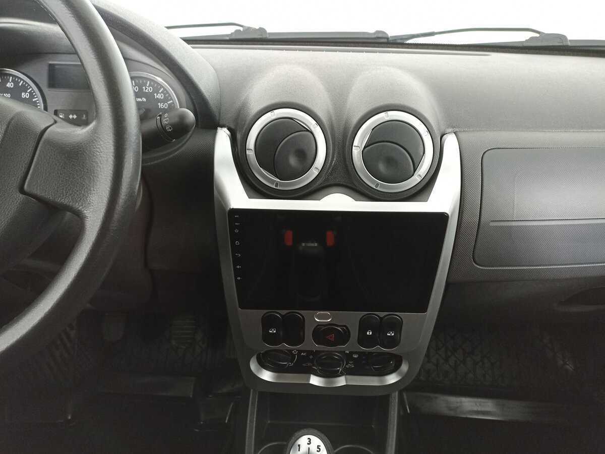 Купить Renault Sandero с пробегом. Фото: #14