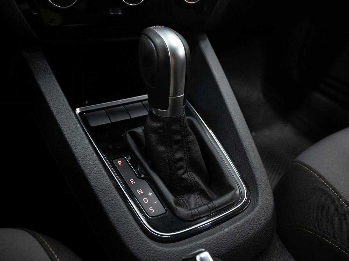 Купить Volkswagen Jetta с пробегом. Фото: #20