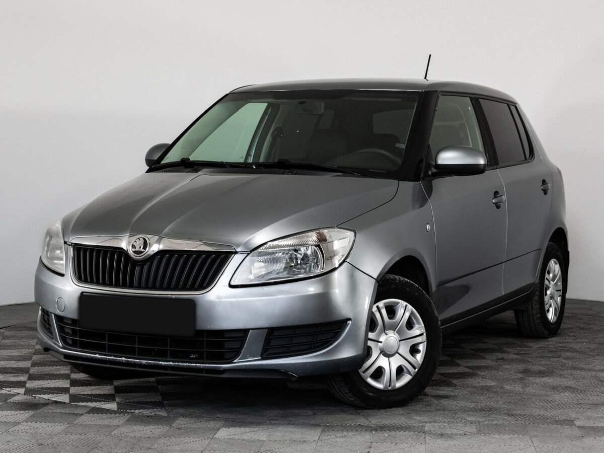 Купить Skoda Fabia с пробегом. Фото: #0