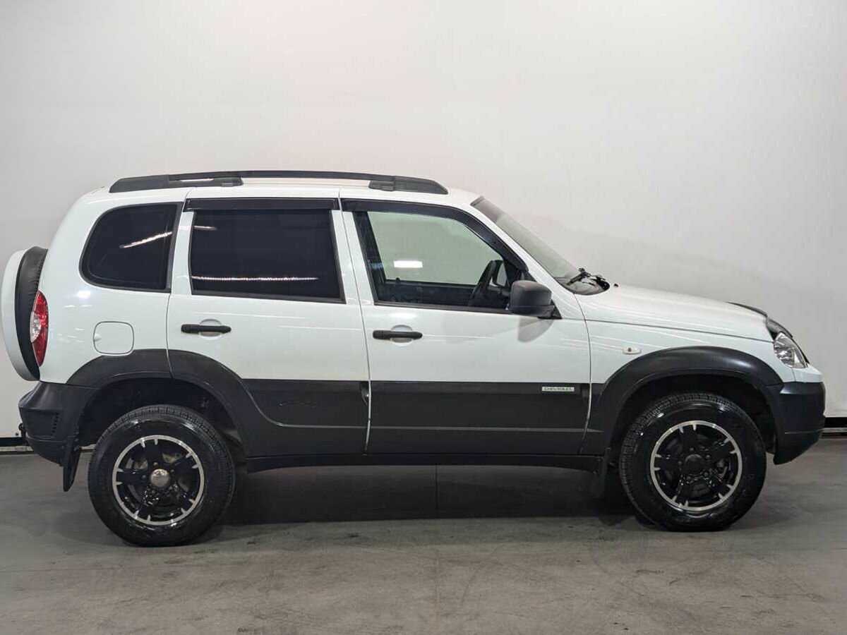 Купить Chevrolet Niva с пробегом. Фото: #3