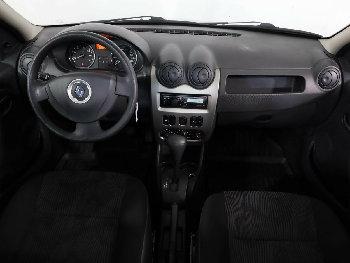 Купить Renault Logan с пробегом. Фото: #6