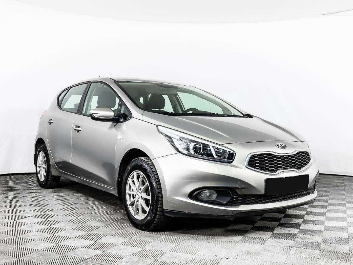 Купить Kia Ceed с пробегом. Фото: #2