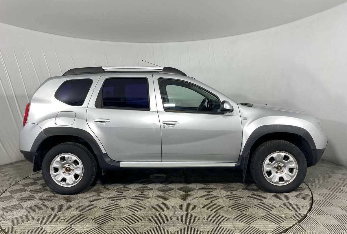 Купить Renault Duster с пробегом. Фото: #3