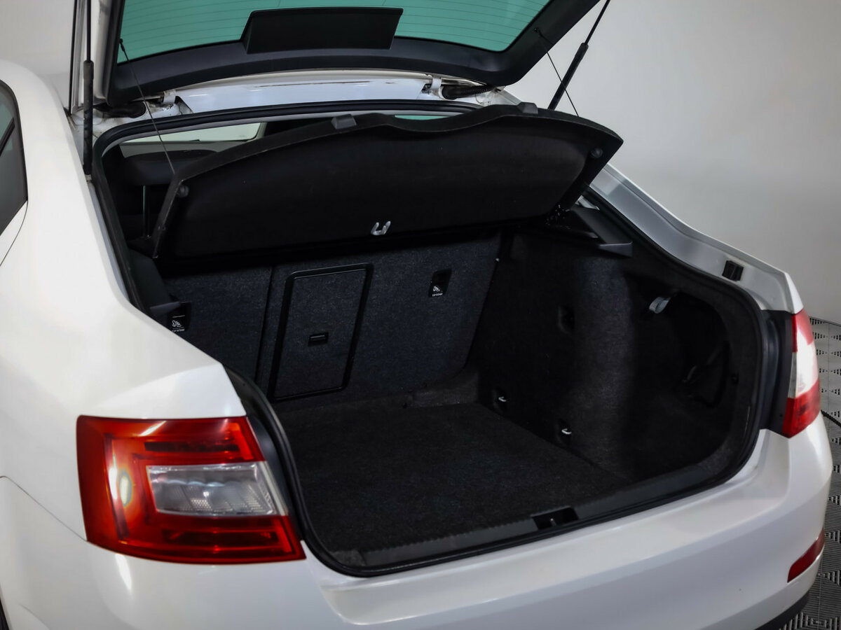 Купить Skoda Octavia с пробегом. Фото: #21