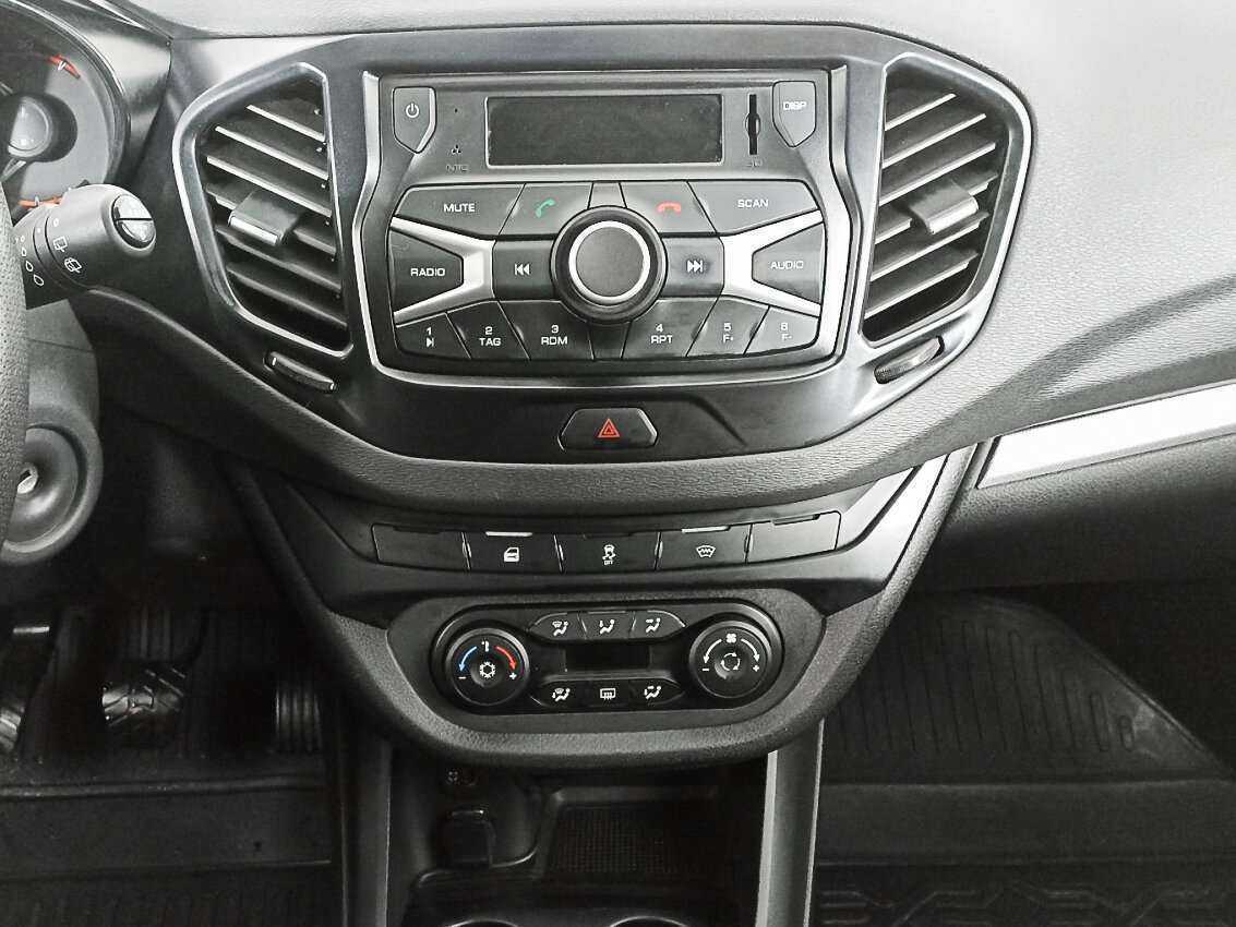 Купить Lada (ВАЗ) Vesta с пробегом. Фото: #12