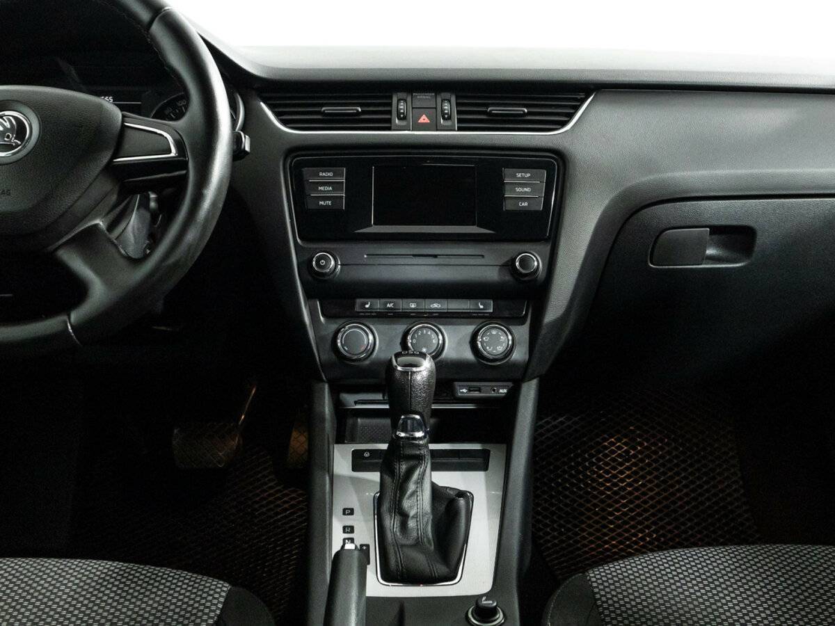 Купить Skoda Octavia с пробегом. Фото: #13