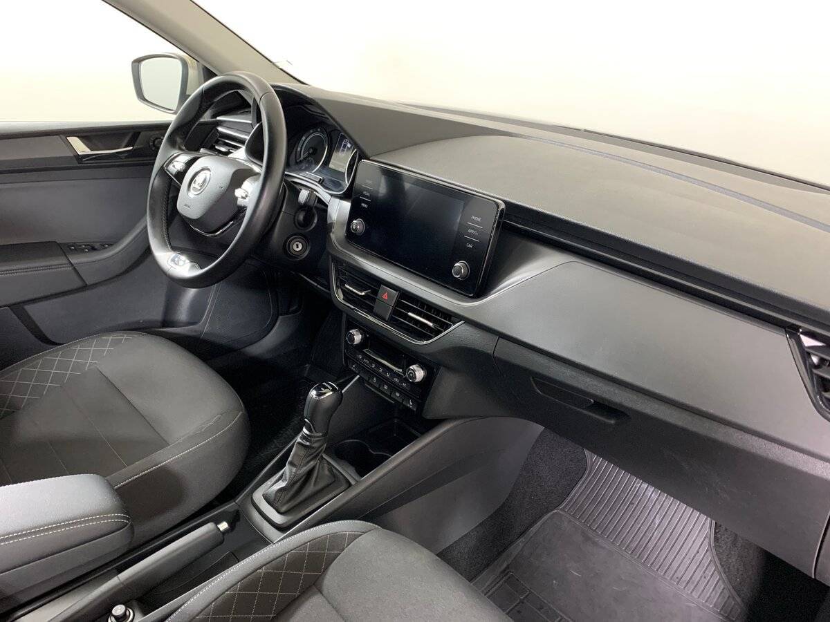 Купить Skoda Rapid с пробегом. Фото: #12