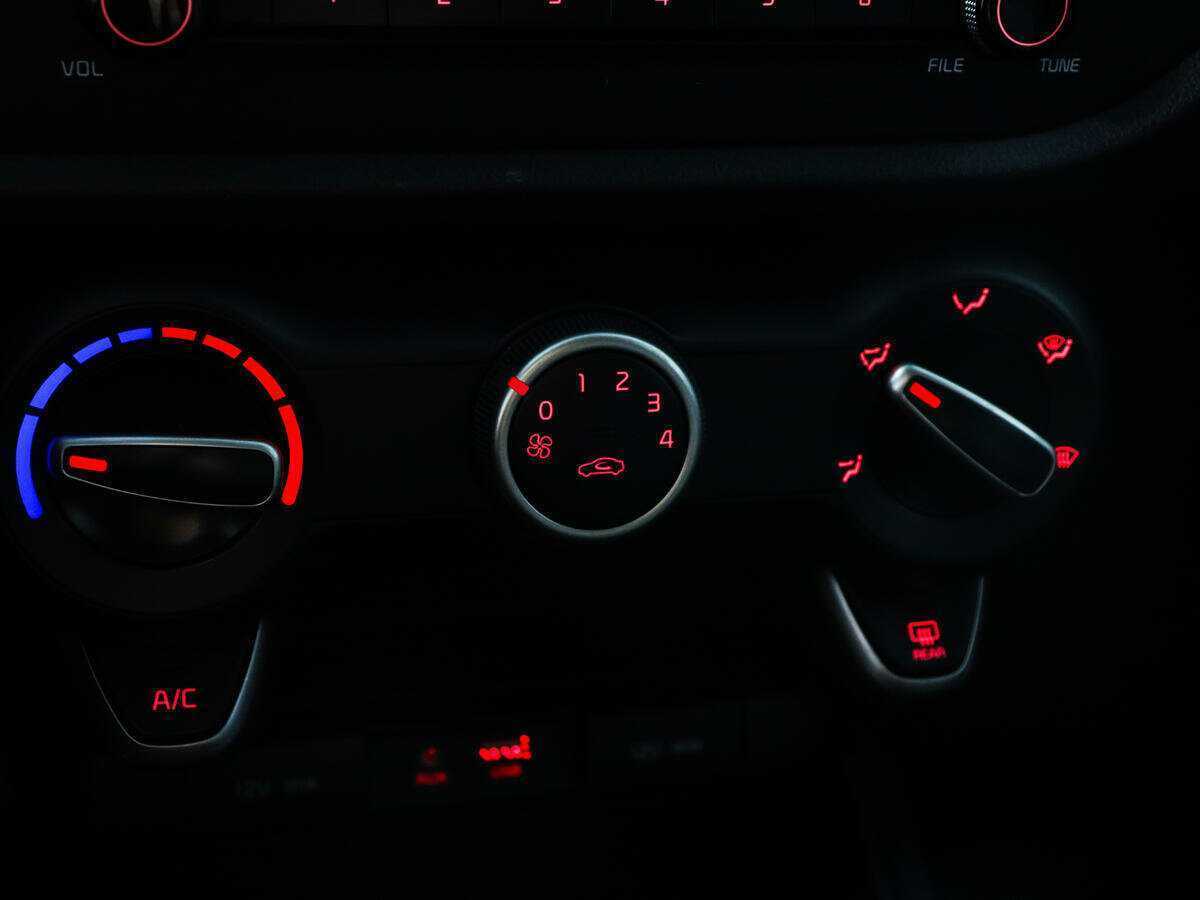 Купить Kia Rio с пробегом. Фото: #12