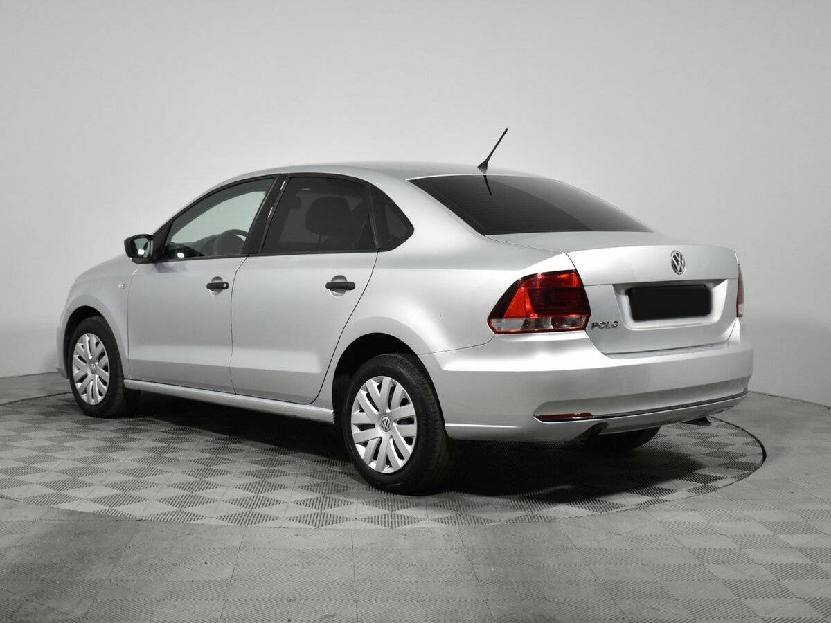 Купить Volkswagen Polo с пробегом. Фото: #6