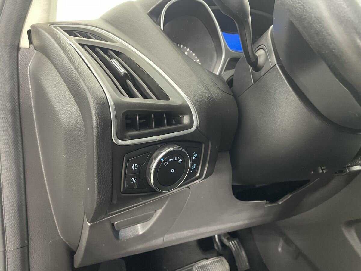 Купить Ford Focus с пробегом. Фото: #8