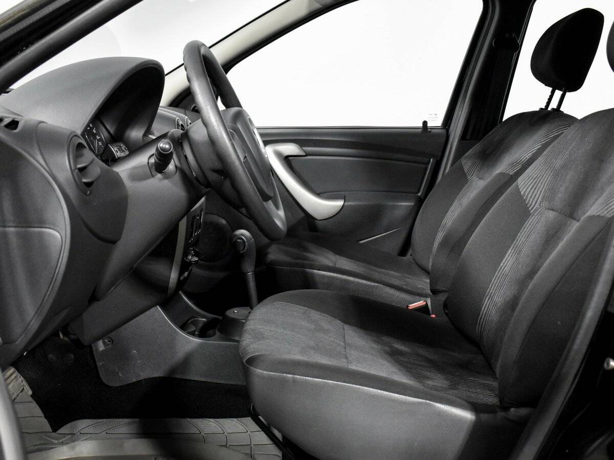 Купить Renault Logan с пробегом. Фото: #9