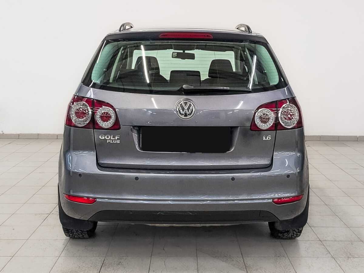 Купить Volkswagen Golf Plus с пробегом. Фото: #5
