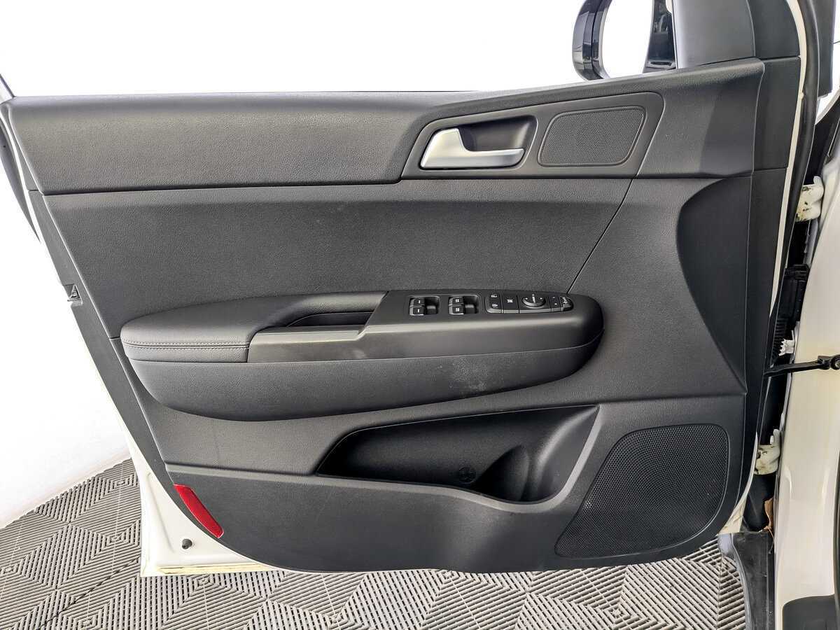 Купить Kia Sportage с пробегом. Фото: #16