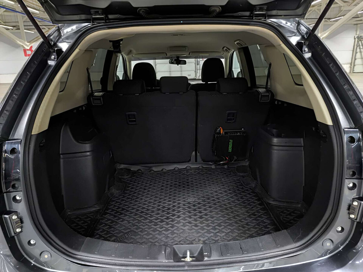 Купить Mitsubishi Outlander с пробегом. Фото: #9