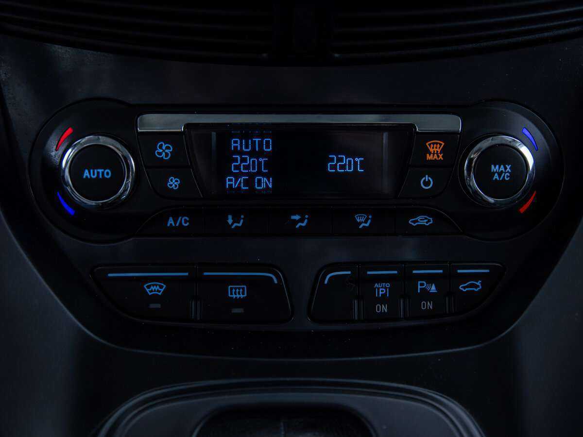 Купить Ford Kuga с пробегом. Фото: #19