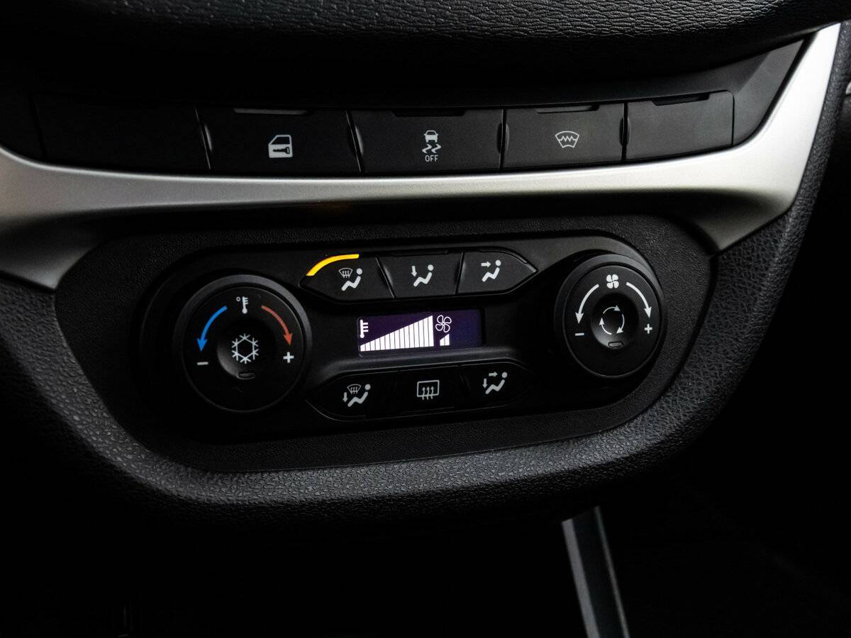 Купить Lada (ВАЗ) Vesta с пробегом. Фото: #15