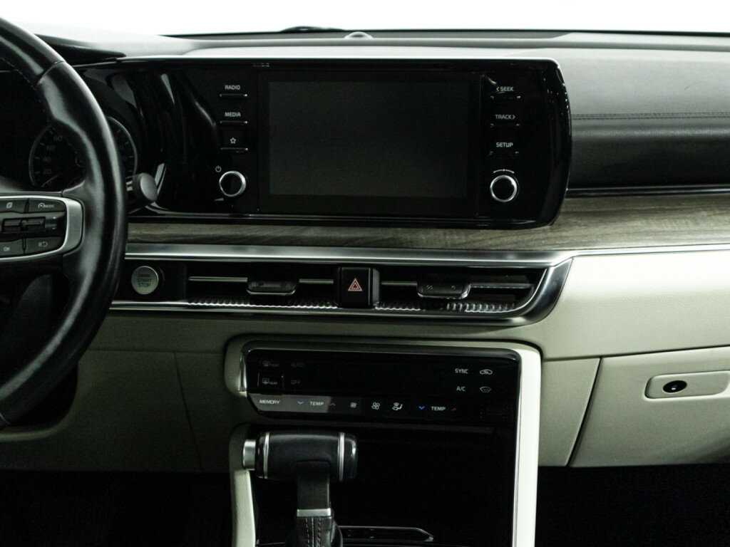 Купить Kia K5 с пробегом. Фото: #13