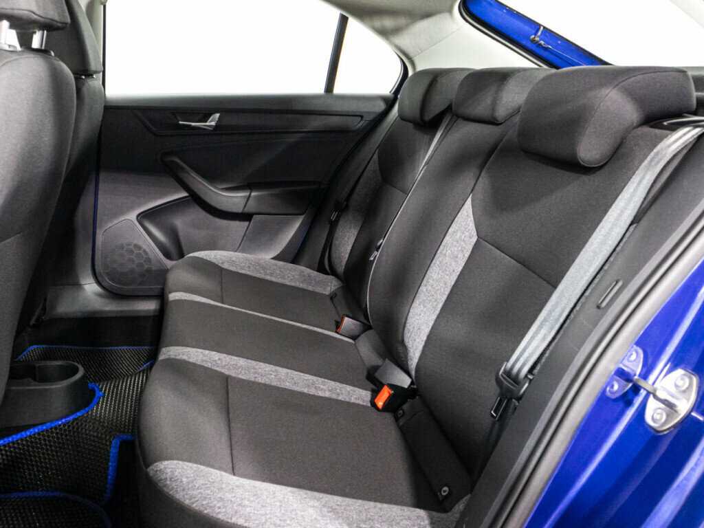 Купить Skoda Rapid с пробегом. Фото: #9