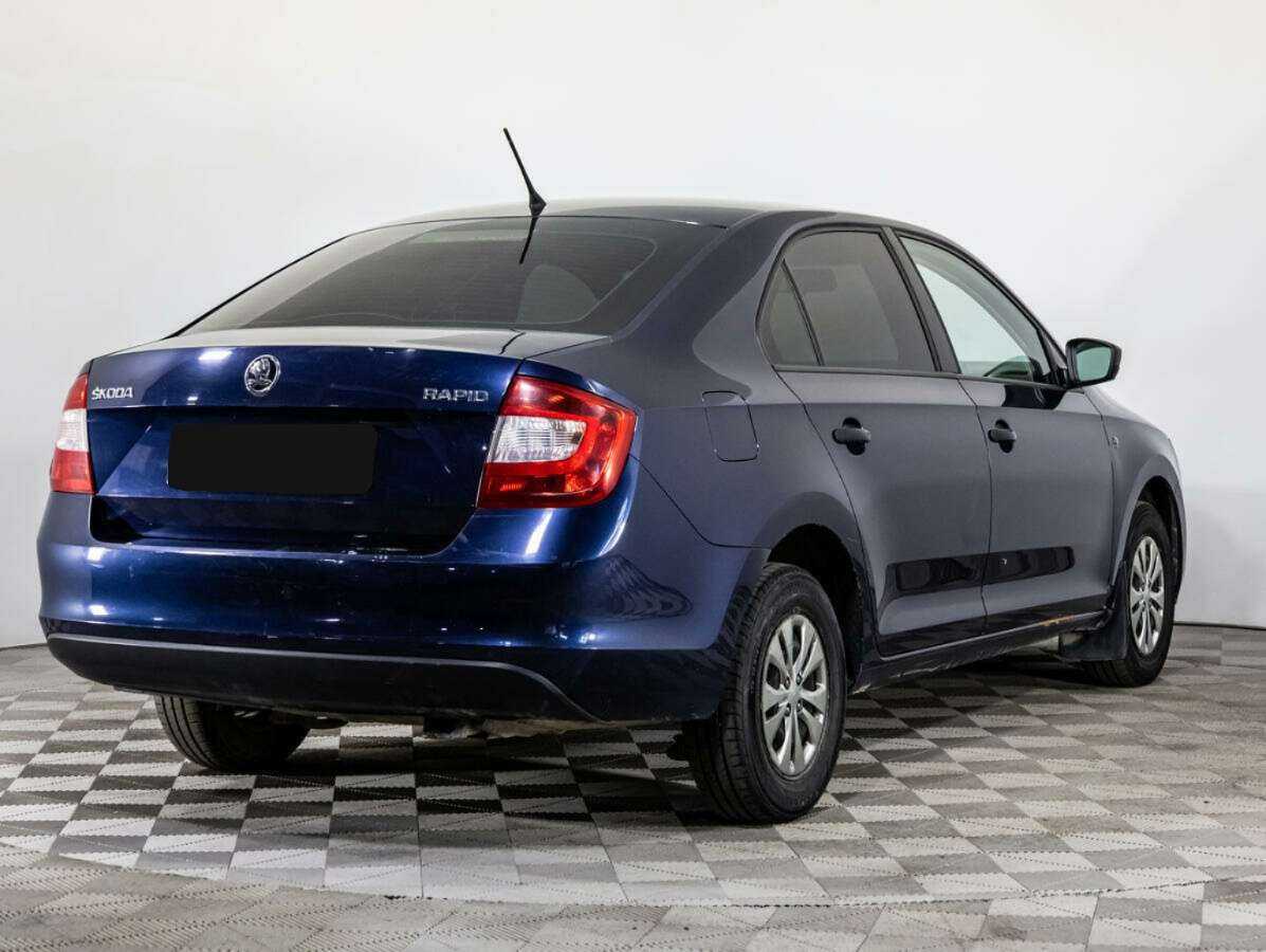 Купить Skoda Rapid с пробегом. Фото: #3