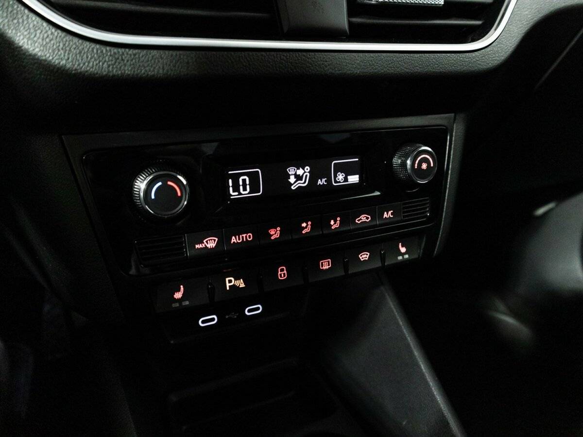 Купить Volkswagen Polo с пробегом. Фото: #16