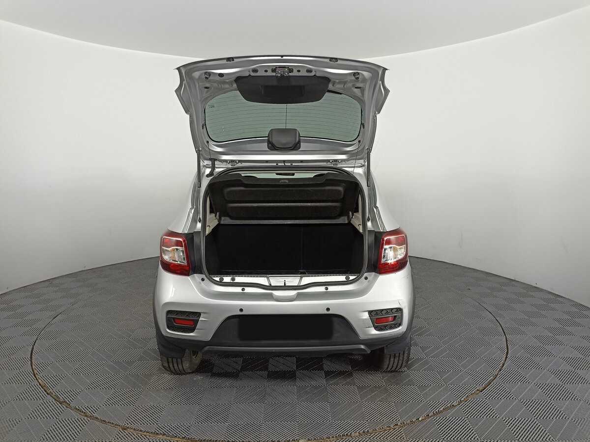 Купить Renault Sandero с пробегом. Фото: #9